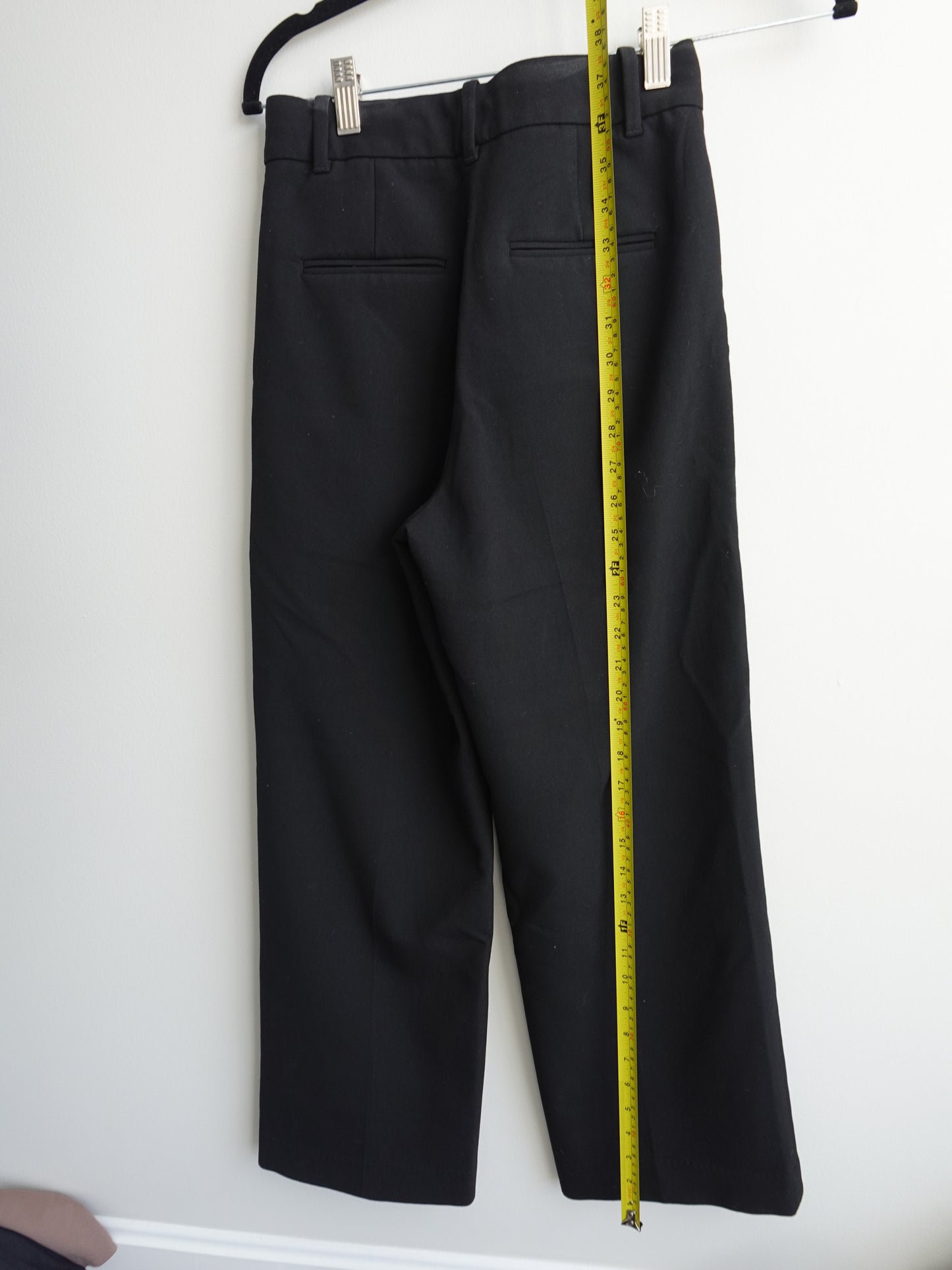 Aritzia The Effortless Pant - Black, 2