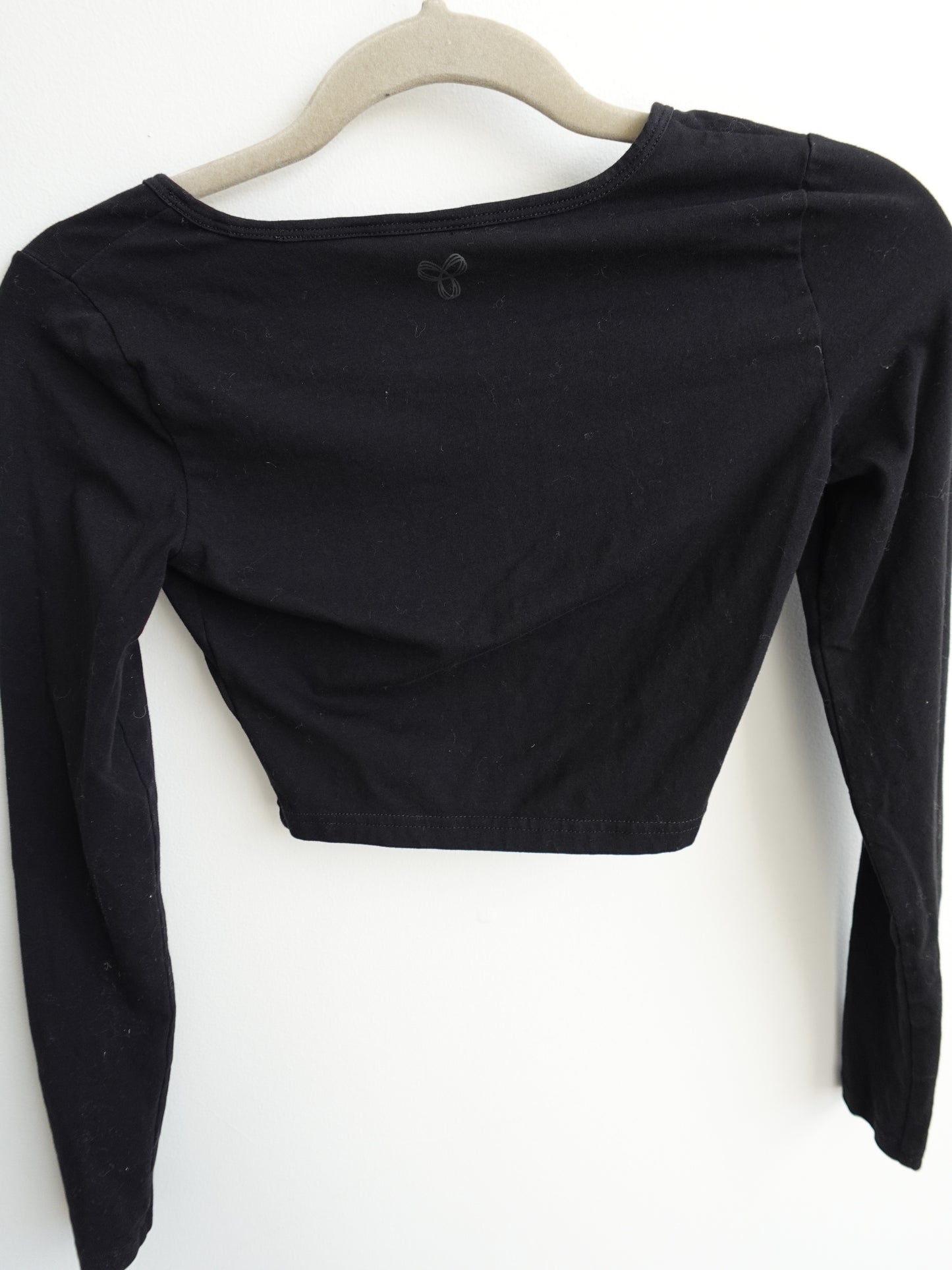 TNA crop long sleeve