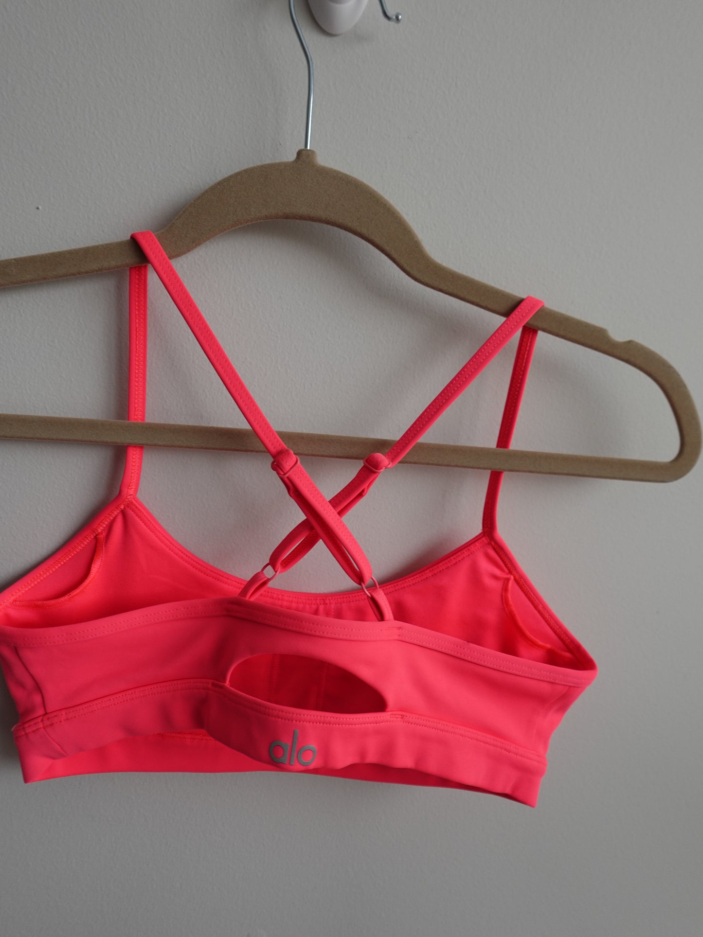 Alo Airlift Intrigue Bra - Pink