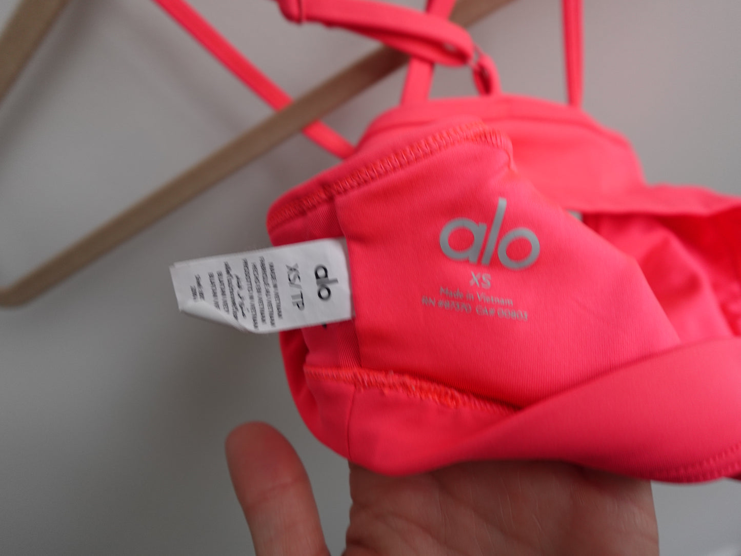 Alo Airlift Intrigue Bra - Pink