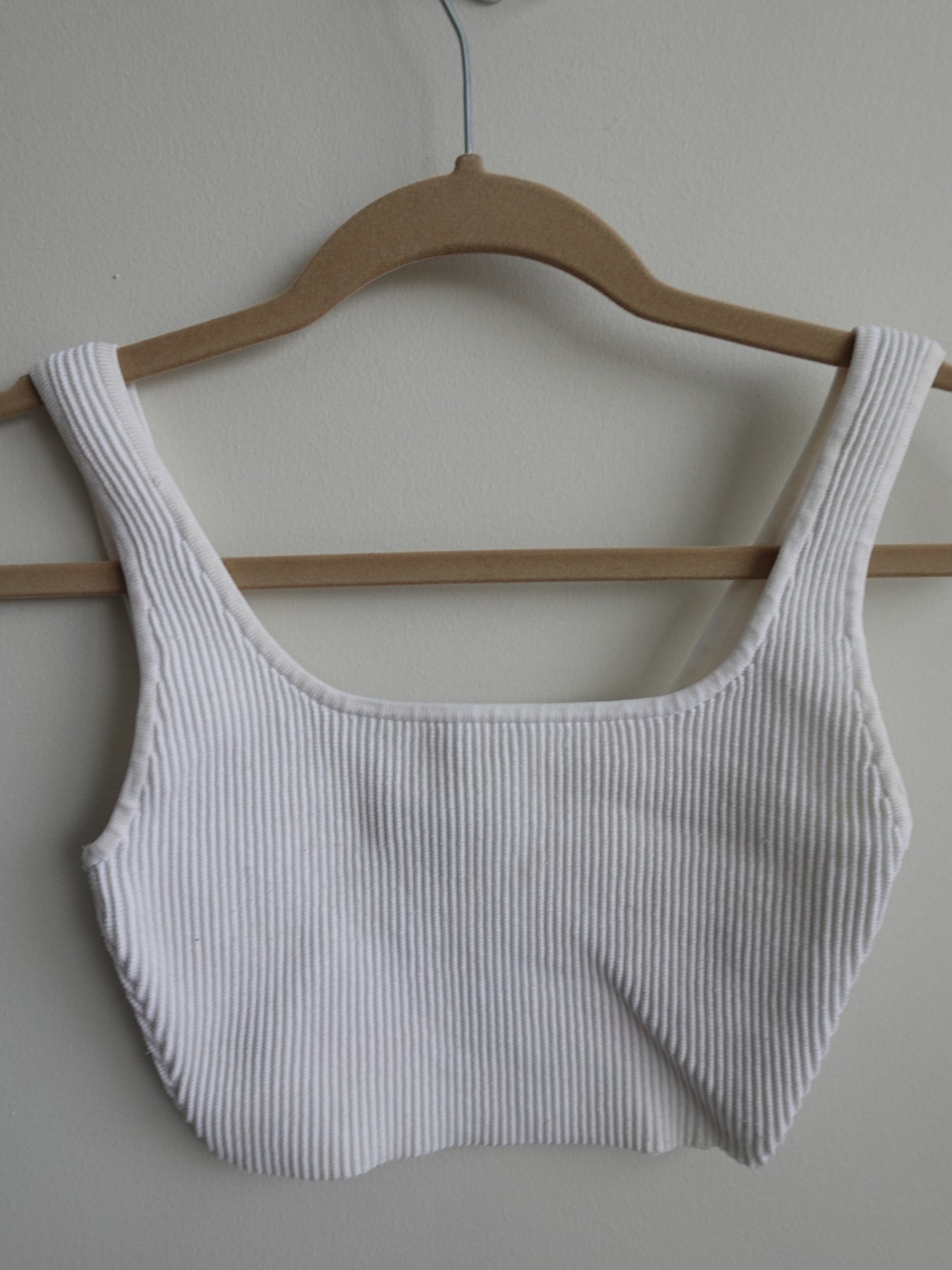 Aritzia Babton Sculpt Knit Squareneck Cropped Tank