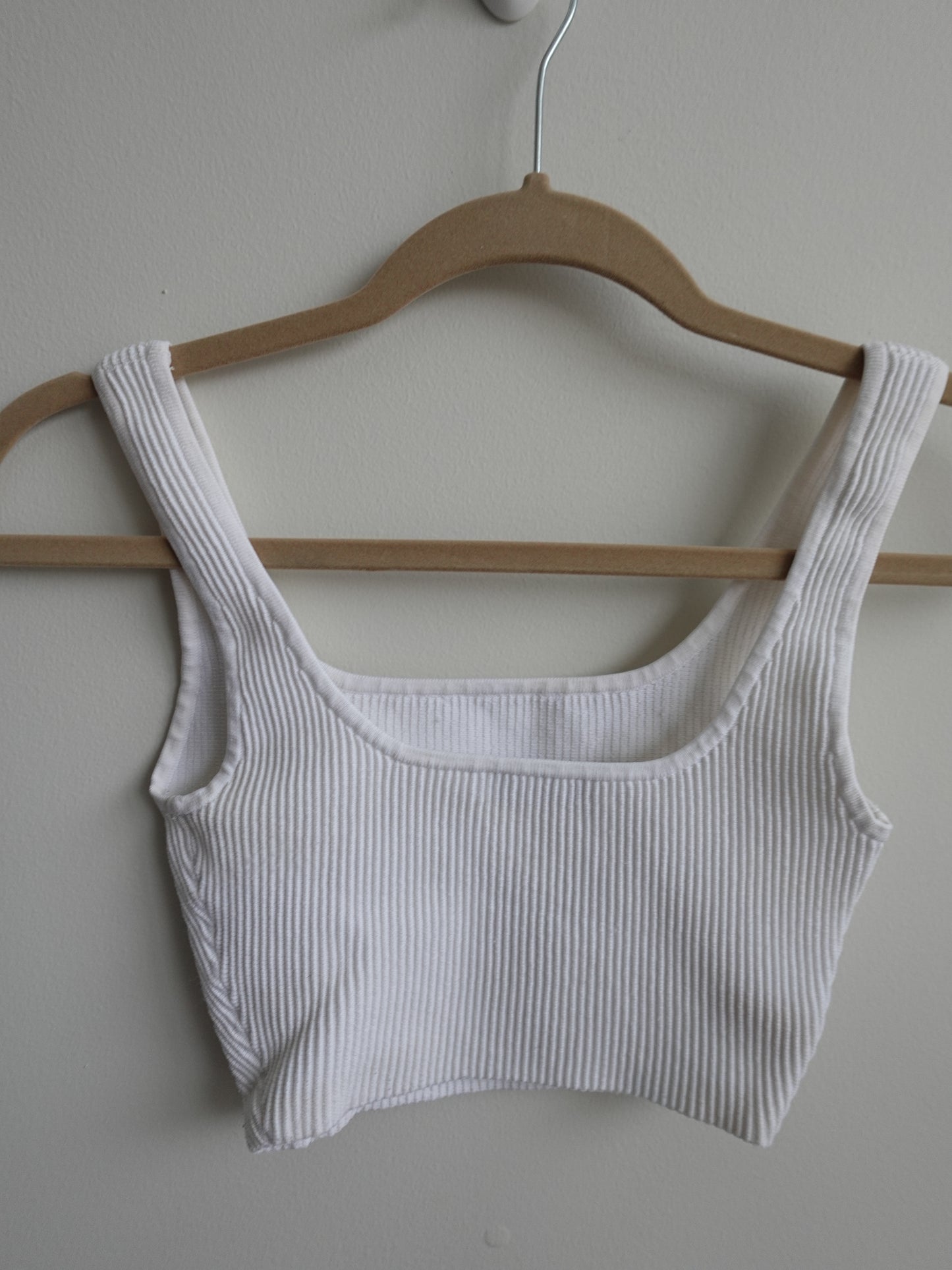 Aritzia Babton Sculpt Knit Squareneck Cropped Tank