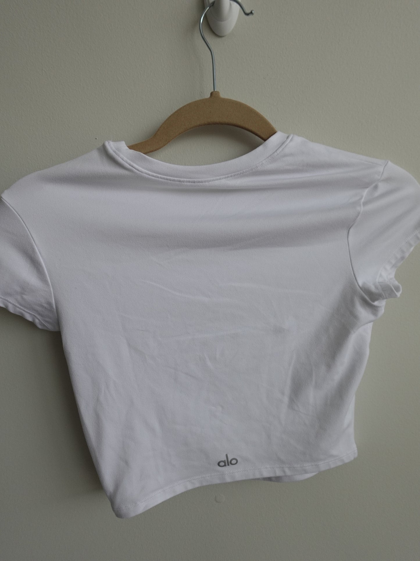 Alo Alosoft Crop Finesse Short Sleeve - White