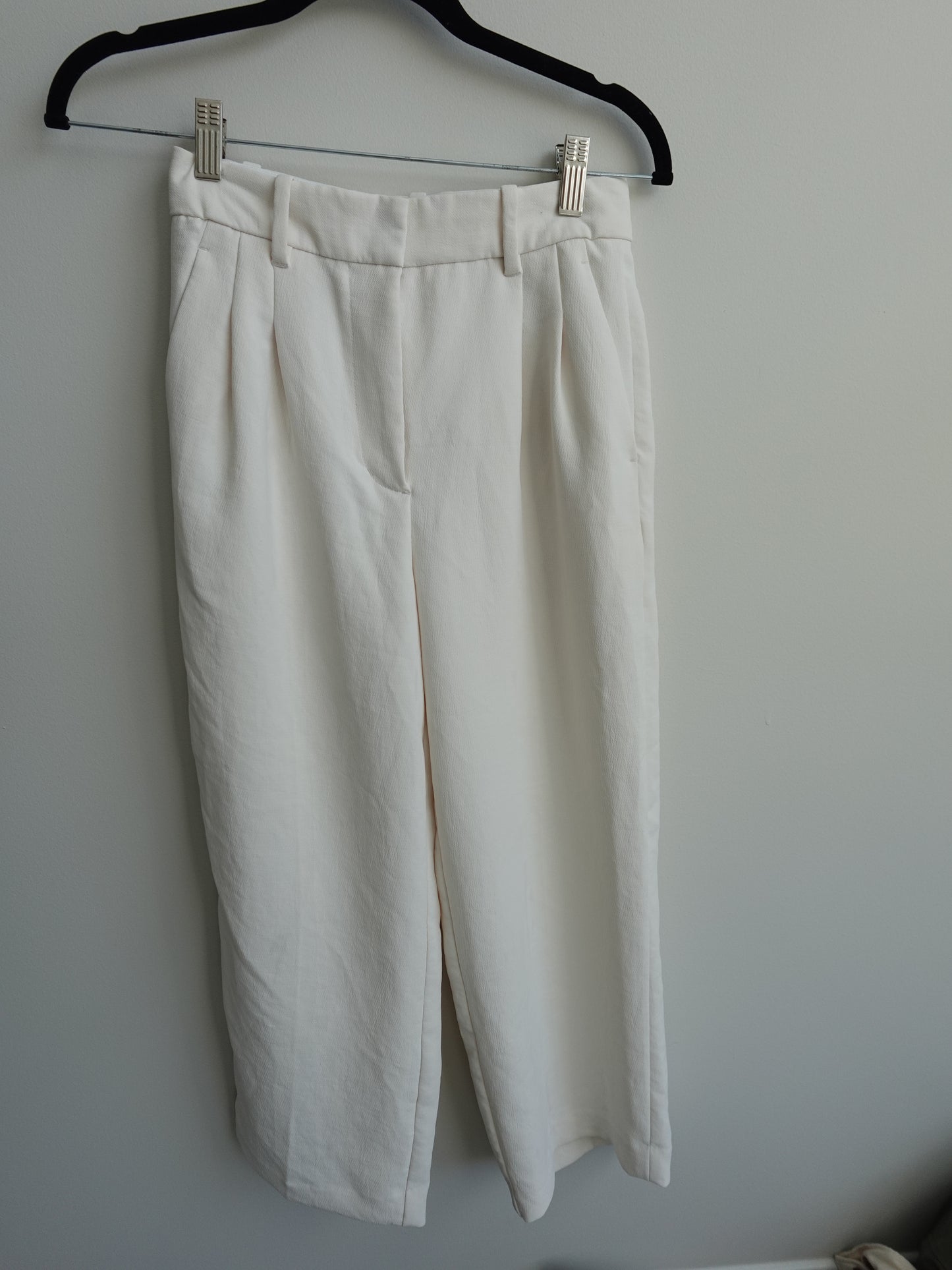 Aritzia The Effortless Pant Cropped - White, 2