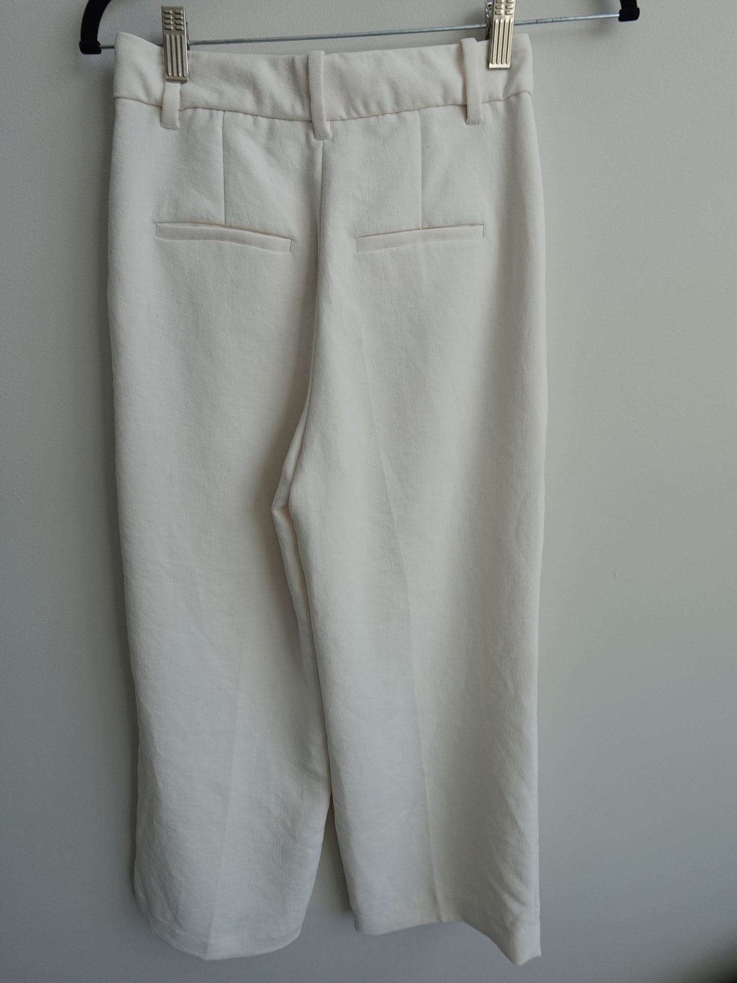 Aritzia The Effortless Pant Cropped - White, 2