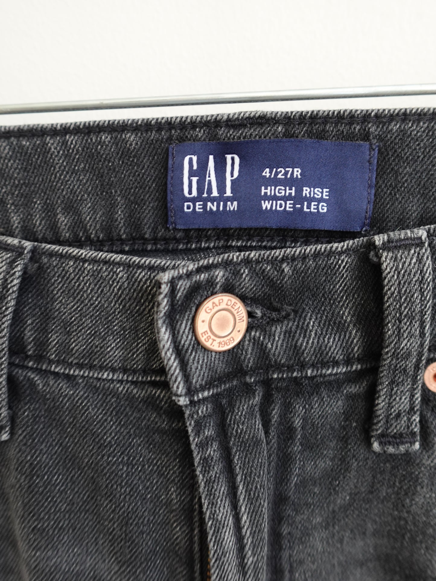 GAP Jeans - High Rise Wide Leg - Black