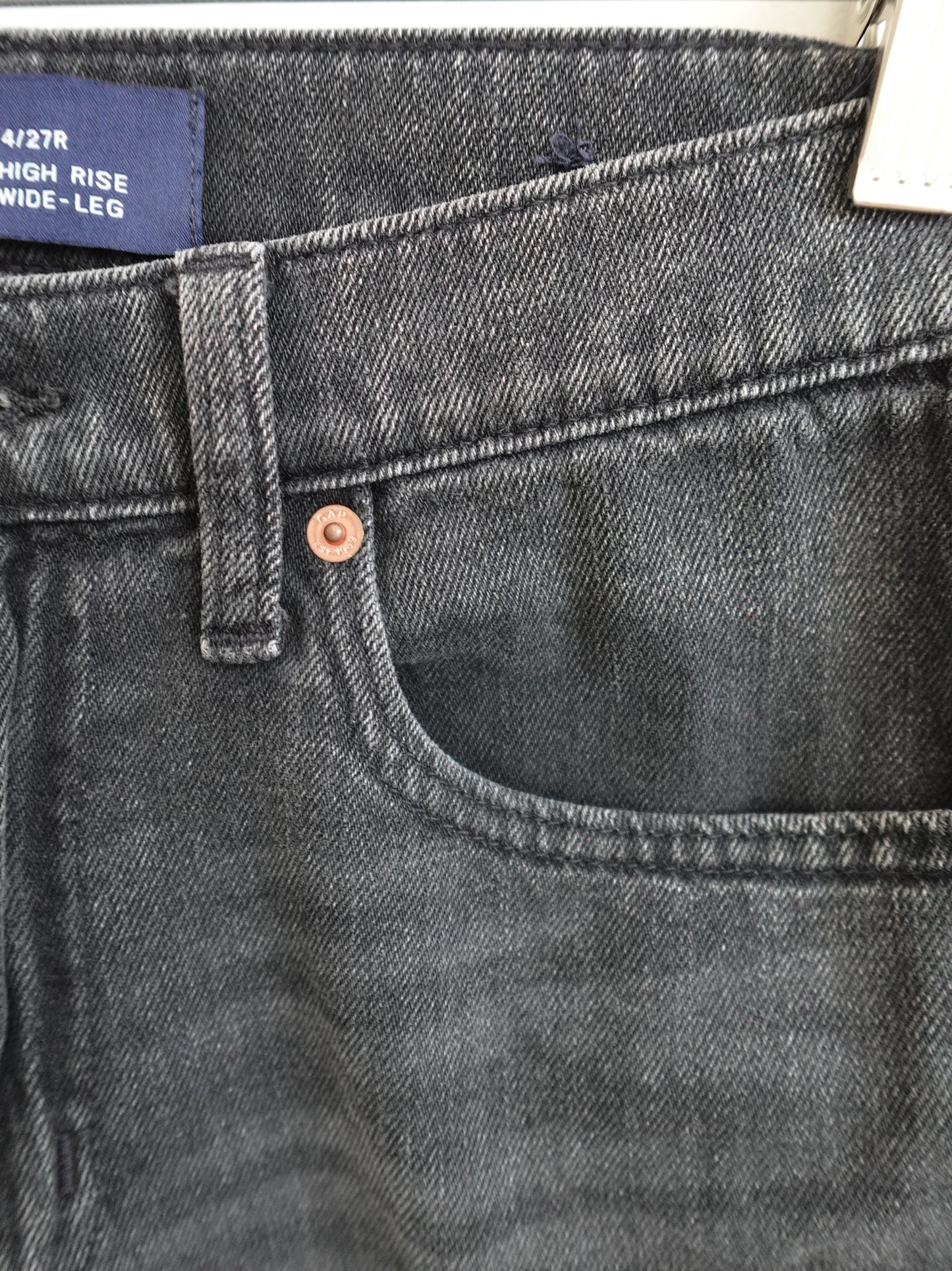 GAP Jeans - High Rise Wide Leg - Black
