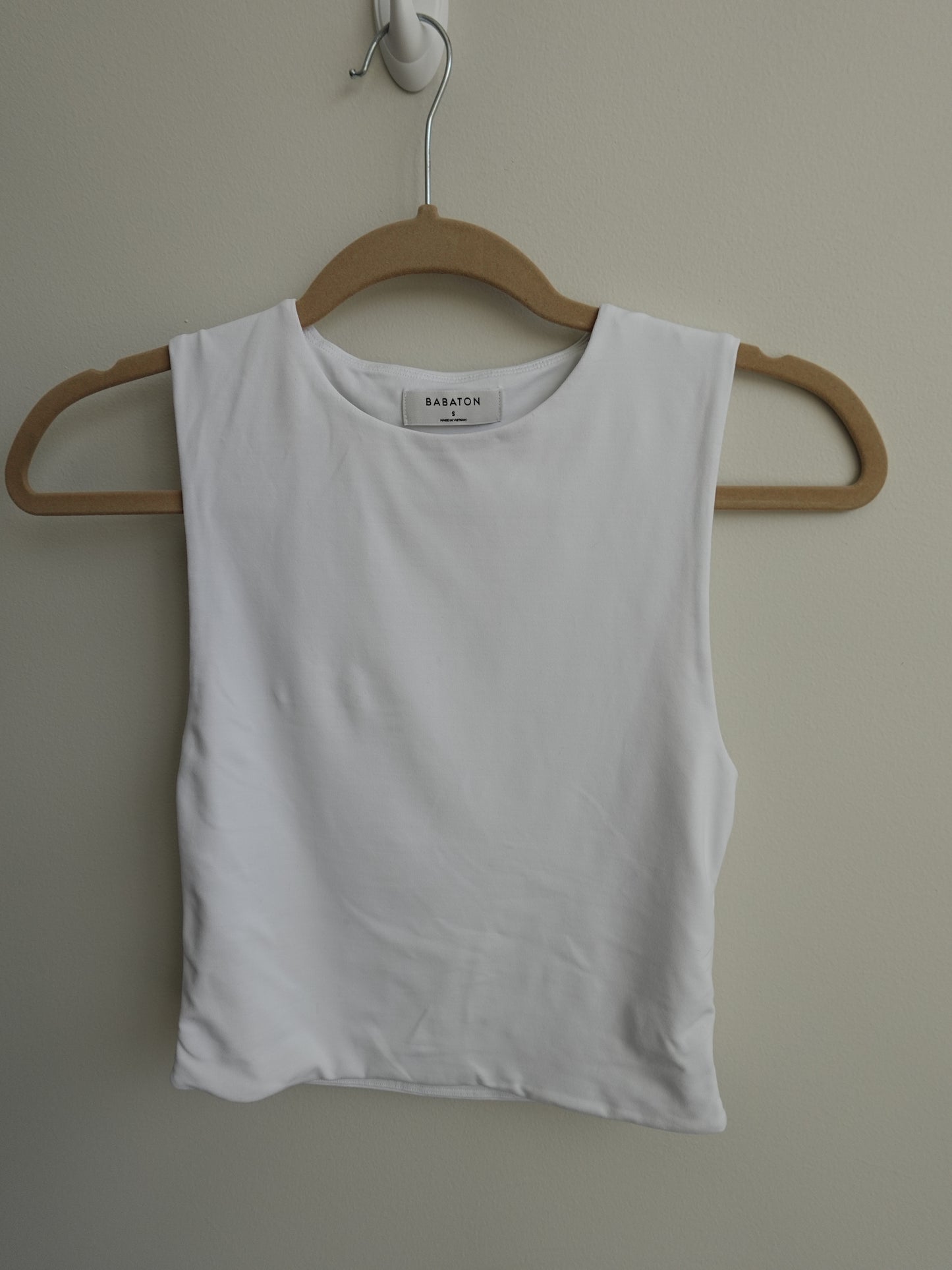 Babaton Contour Crew Tank