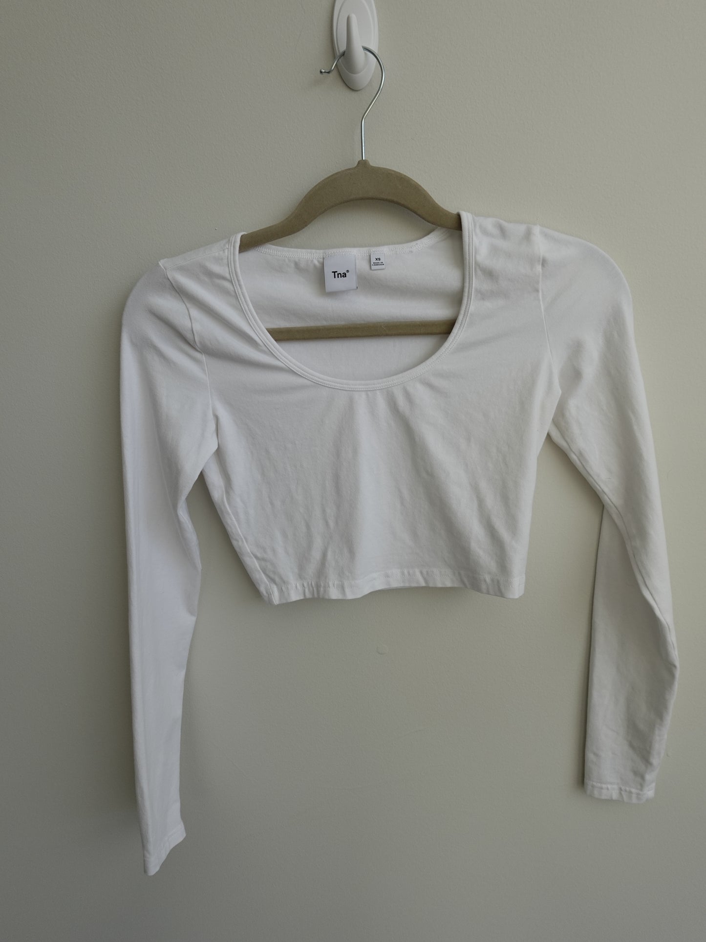 TNA crop long sleeve
