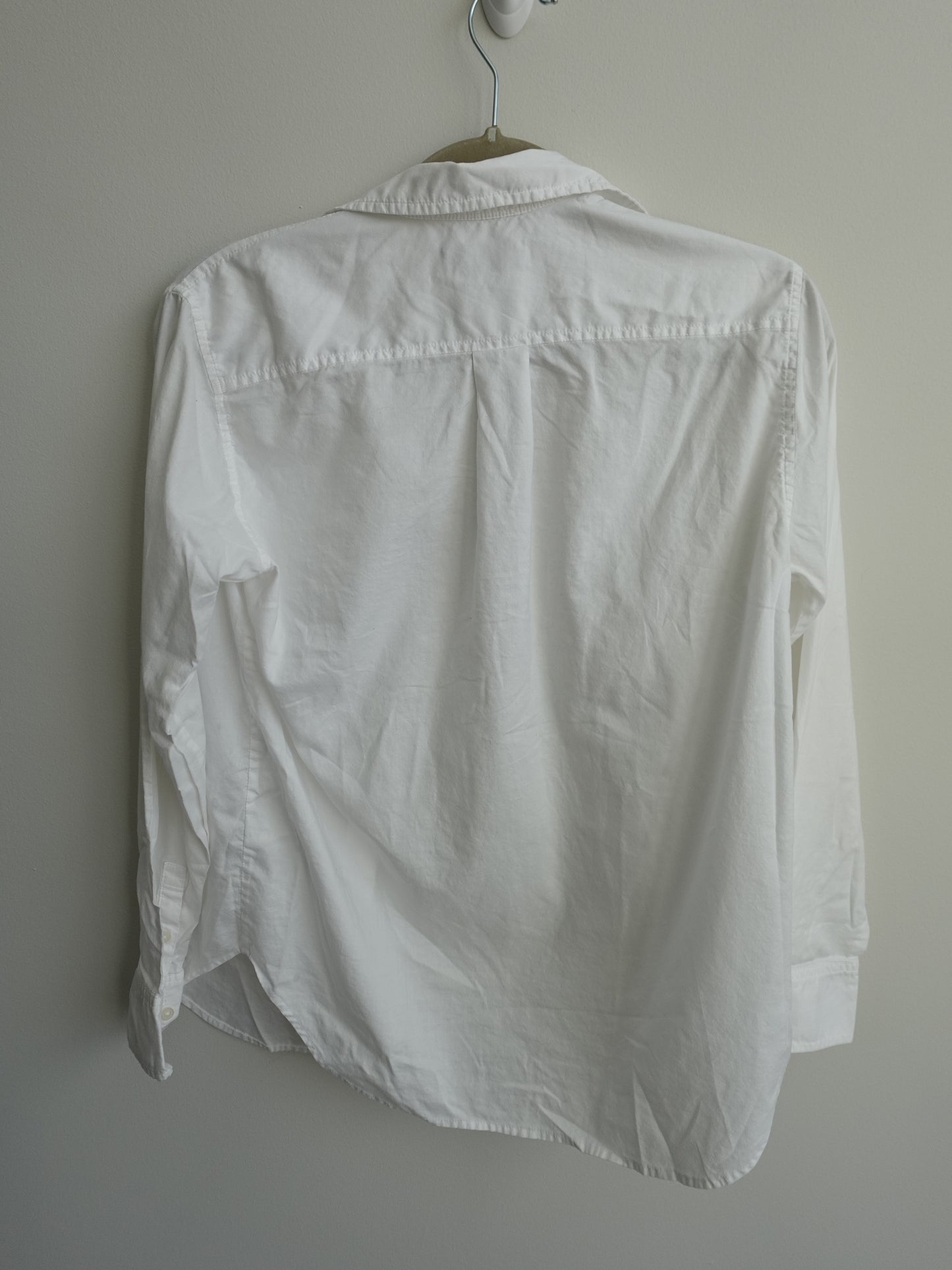 Everlane The Must-Have Shirt in Silky Cotton, White