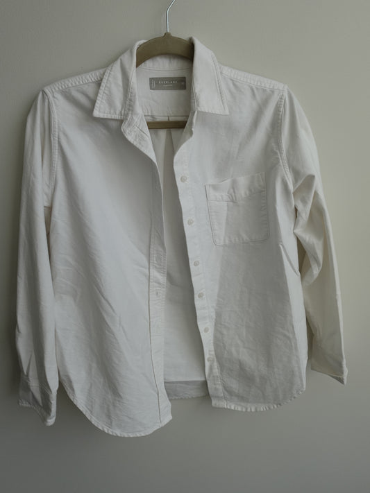 Everlane Button-Up Shirt in Essential Cotton, White