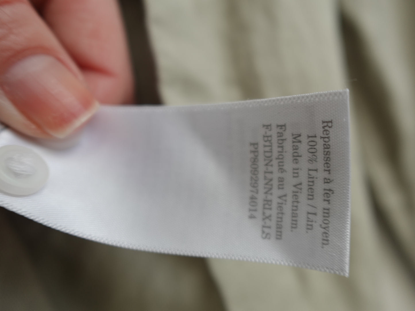 Everlane The Must-Have Shirt in Linen, Seagrass